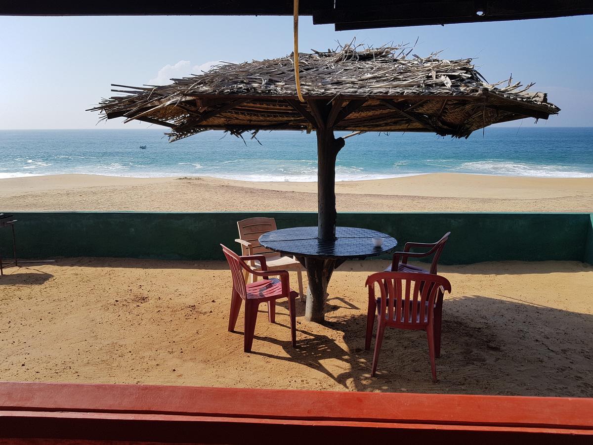 Happy Beach Cabana Hambantota Esterno foto